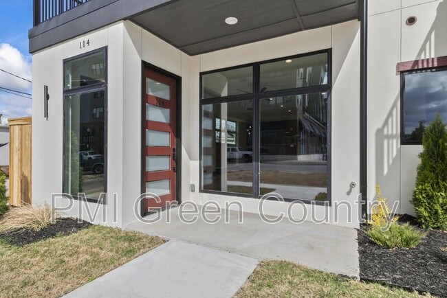 114 E Elgin St in Broken Arrow, OK - Building Photo - Building Photo