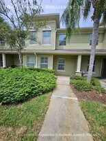 9732 Trumpet Vine Loop in Trinity, FL - Building Photo