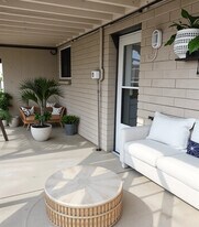 4995 S Inca Dr, Unit Cute 2 Bed Unit in Englewood, CO - Building Photo