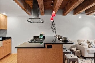 57 Fulton St, Unit 1 in Boston, MA - Foto de edificio - Building Photo