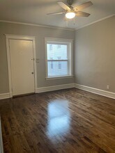 1314 W Chestnut St, Unit 2R in Chicago, IL - Building Photo - Building Photo