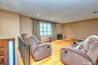 4565 Madison Ave in Trumbull, CT - Building Photo - Building Photo