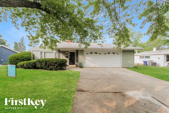 property at 1322 Carol Pl