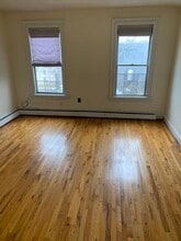 527 Willow Ave in Hoboken, NJ - Building Photo - Building Photo