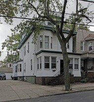 25 Reservoir Ave in Jersey City, NJ - Building Photo