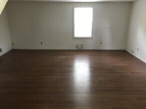 5202 Monument Ave in Richmond, VA - Building Photo - Building Photo