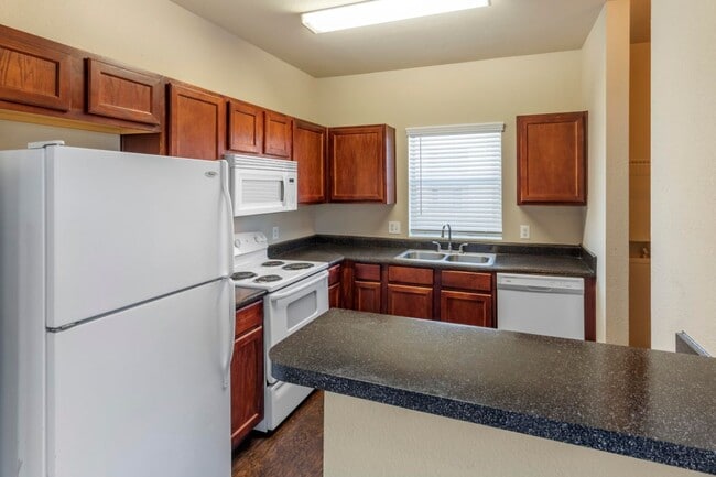 Prairie Ranch Apartment Homes in Grand Prairie, TX - Foto de edificio - Building Photo