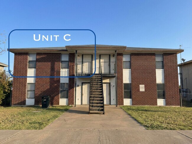 1109 Circle M Dr, Unit Apt C in Killeen, TX - Foto de edificio - Building Photo