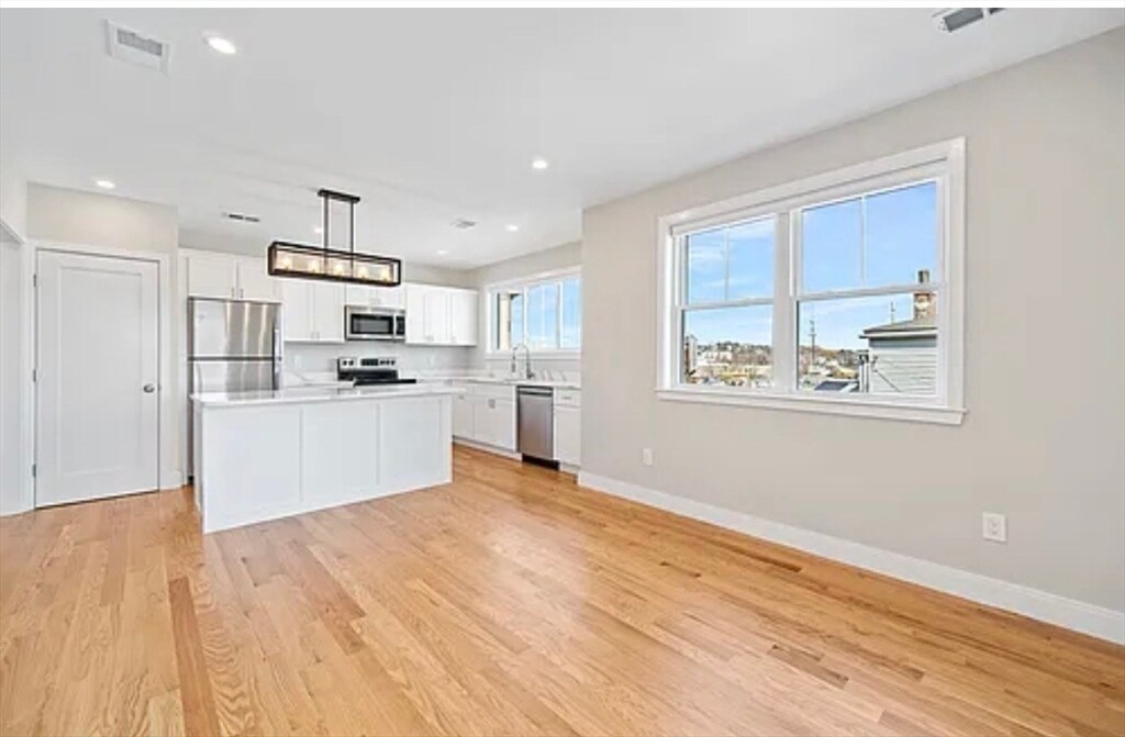 2-4 Hecla St in Boston, MA - Building Photo