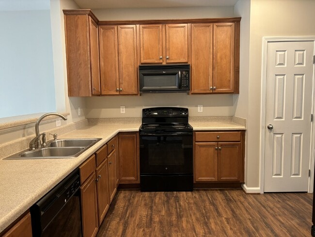 11316 Shadow Elms Ln in Raleigh, NC - Building Photo - Building Photo