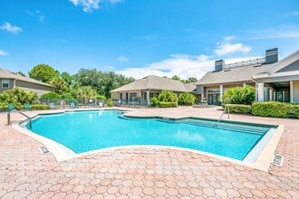 Whispering Pines Apartments in St. Augustine, FL - Building Photo - Building Photo