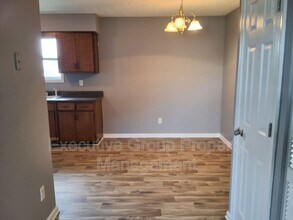 355 Elmwood Dr in Radcliff, KY - Building Photo - Building Photo