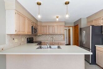 3293 Greenleafe Dr in Phoenix, NY - Building Photo - Building Photo