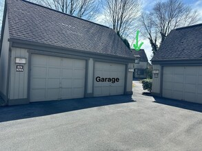 574 Heritage Vlg in Southbury, CT - Foto de edificio - Building Photo