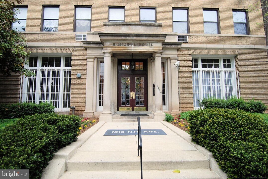 1316 New Hampshire Ave NW, Unit 504 in Washington, DC - Building Photo