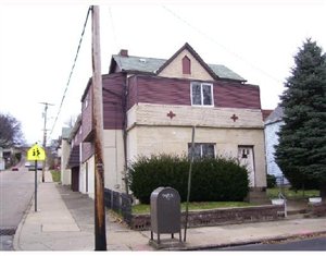 1744 Leishman Ave in Arnold, PA - Building Photo - Building Photo