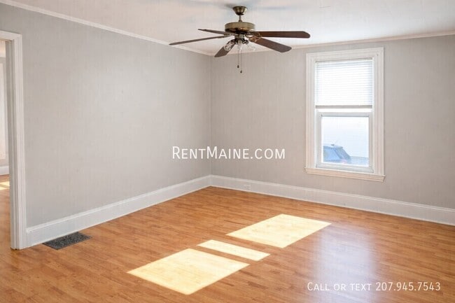 92 Fling St in Brewer, ME - Building Photo - Building Photo