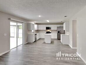 1795 Sunset Ridge Dr in Mascotte, FL - Building Photo - Building Photo