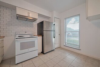 7805 Rue St Cyr St in Houston, TX - Building Photo - Building Photo