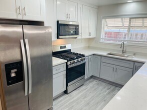 10520 Baywood Ct in Cupertino, CA - Building Photo - Building Photo