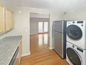 1355 Euclid Ave NE in Atlanta, GA - Building Photo - Building Photo
