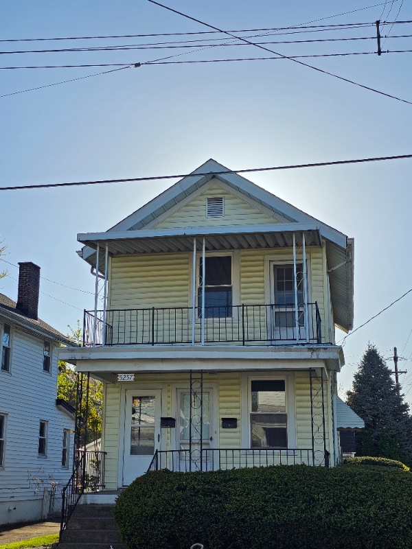 5257 Rolston Ave