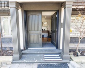 60 Belvedere Dr in Oakville, ON - Building Photo - Building Photo