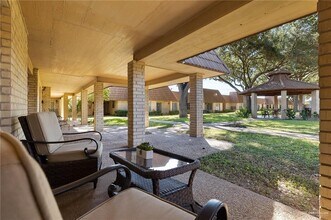 16 El Rancho Rd in McAllen, TX - Building Photo - Building Photo