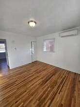 1216 Columbia Dr NE in Albuquerque, NM - Building Photo - Building Photo