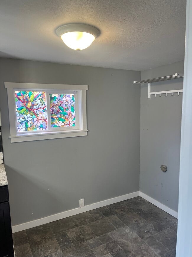 498 Walnut St in Idaho Falls, ID - Building Photo - Building Photo
