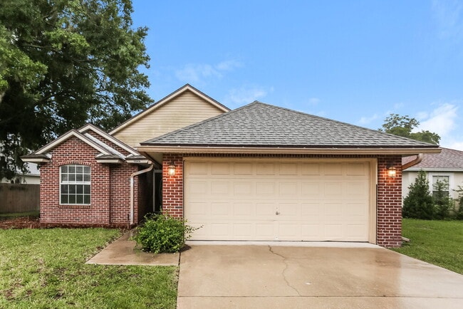 property at 5046 Cape Elizabeth Ct W