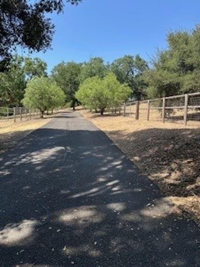 property at 1 Quail Valley Rd