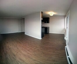 Frontier House in Yellowknife, NT - Building Photo - Building Photo