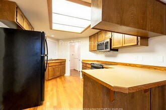 4172 Imperial Dr in West Linn, OR - Building Photo - Building Photo