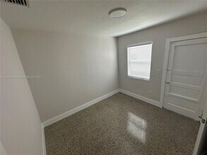 211 SW 18th Ave in Miami, FL - Building Photo - Building Photo