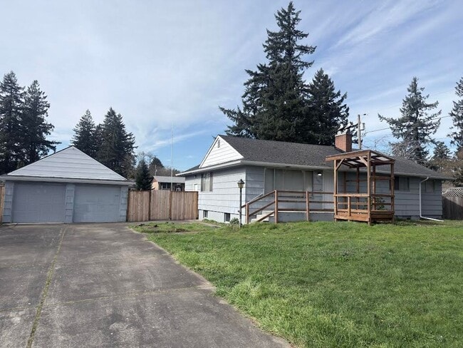 2021 SE 141st Ave in Portland, OR - Building Photo - Building Photo