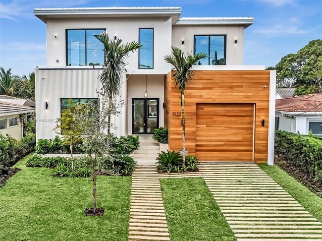9132 Dickens Ave in Surfside, FL - Building Photo - Building Photo