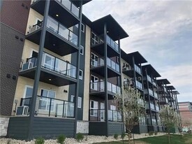 155 Peguis St in Winnipeg, MB - Building Photo