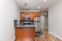 5209 Chancellor BRAND NEW DUPLEX APT - 6