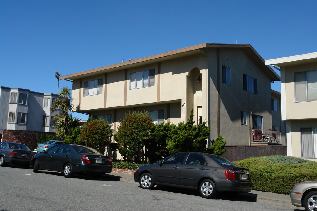 488 Lincoln Cor in Millbrae, CA - Building Photo