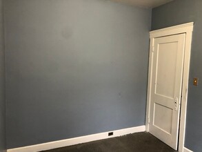 3364 W 100th St-Unit -Down in Cleveland, OH - Building Photo - Building Photo