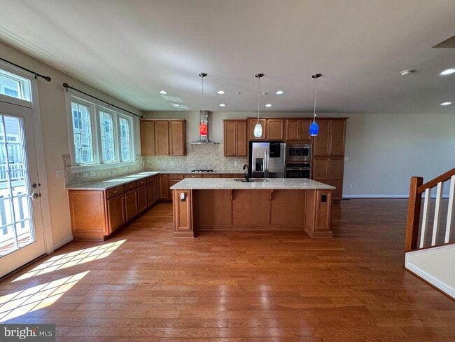 13693 Neil Armstrong Ave in Herndon, VA - Building Photo - Building Photo