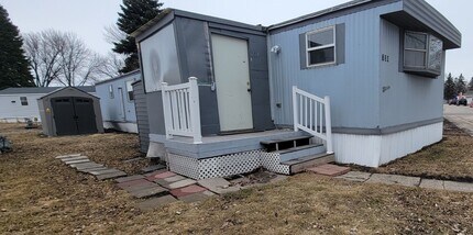 734 Countryside Dr in Fargo, ND - Building Photo - Building Photo
