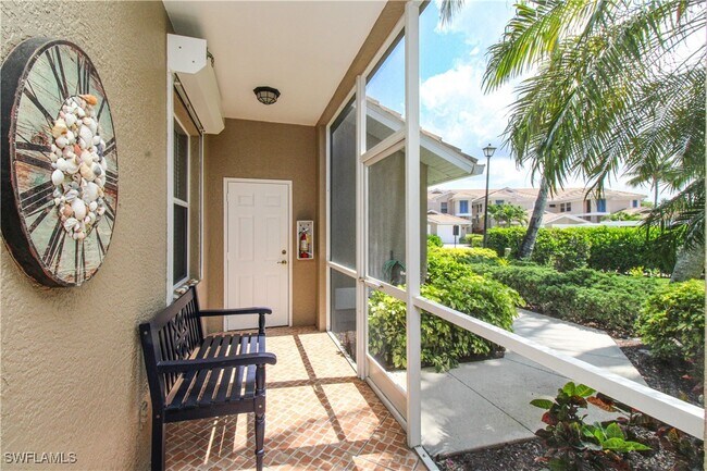 817 Carrick Bend Cir in Naples, FL - Building Photo - Building Photo