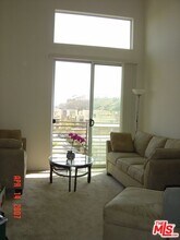 6400 Crescent Park E in Los Angeles, CA - Building Photo - Building Photo