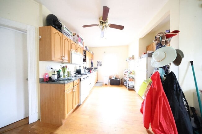 property at 1 Foster St