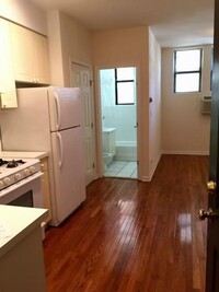 918 W Dakin St, Unit 303 in Chicago, IL - Building Photo - Building Photo