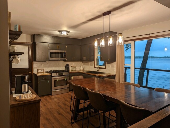 property at 6806 Sunset Strip NW