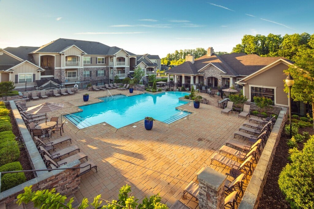 Claiborne Crossing Apartments in Louisville, KY