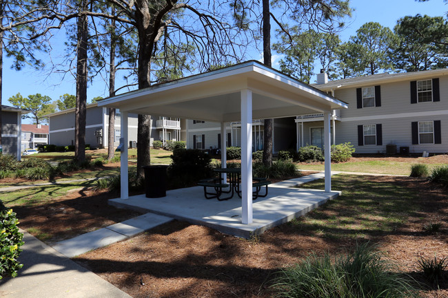 Park West Apartments in Mobile, AL - Foto de edificio - Building Photo